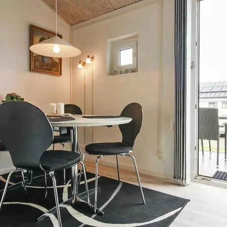 Apartment Cariba - 150m From The Sea In Nw Jutland By Interhome *